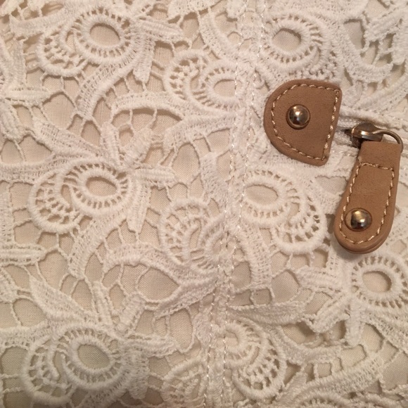 Forever New Brand leather & lace tote - Picture 2 of 4