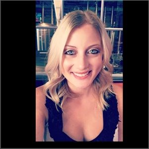 Meet your Posher, Whitney