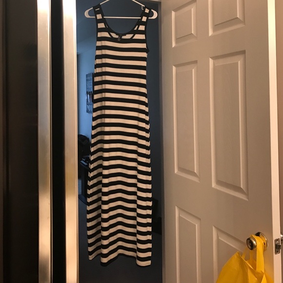 Black & White Stripped Maxi Dress
