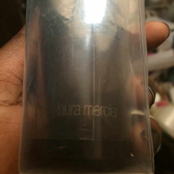 🎀HP PICK💖 Laura Mercier: Bronzing Body Brush - Picture 3 of 3