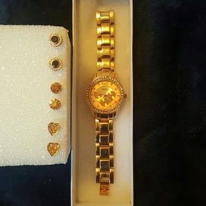 XOXO Watch with Studs earrings