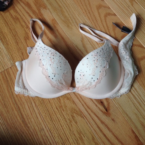 VS Bra