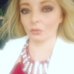 Meet your Posher, Bridgette