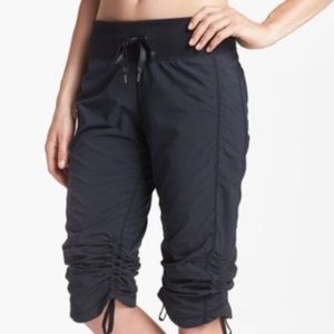 Zella "Move It" Athletic Capris