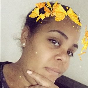 Meet your Posher, Crystal