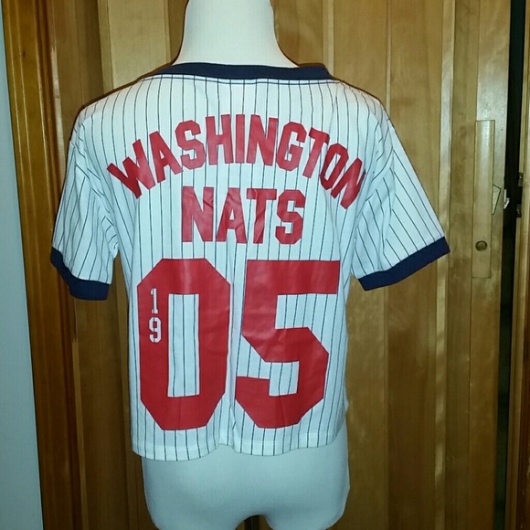 🚫SOLD🚫PINK MLB Washington Nats cropped tee - Picture 2 of 5