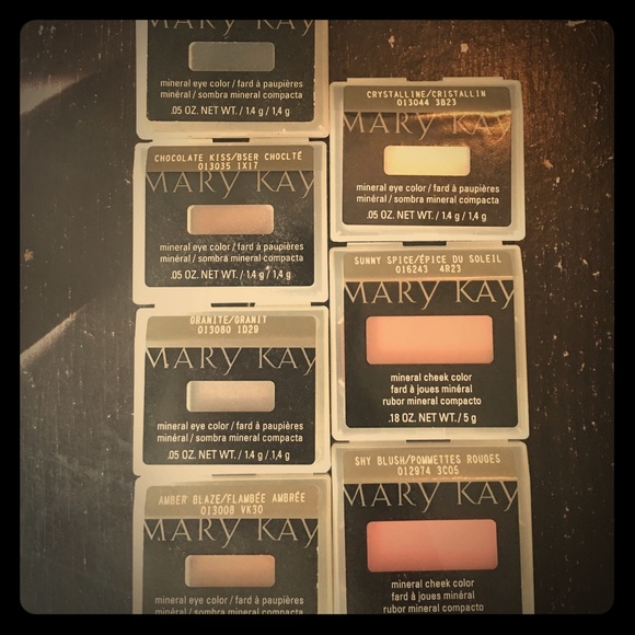 MAry Kay mineral eye & cheek color