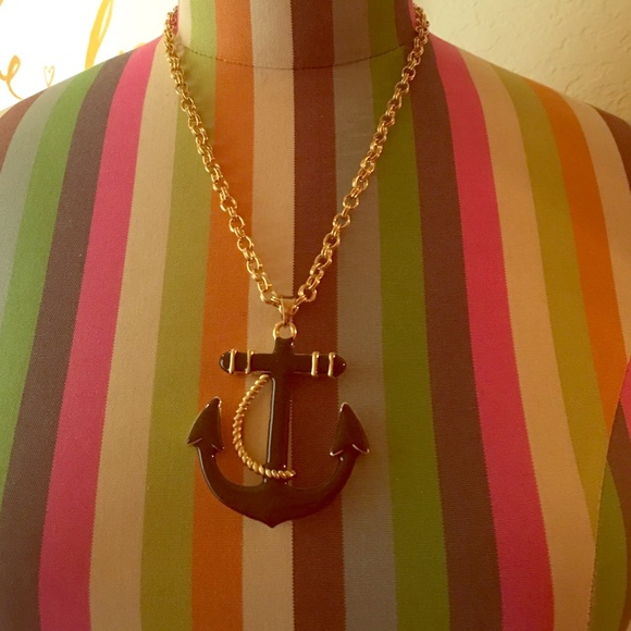Anchor necklace