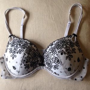 Black and White VS Push Up Bra