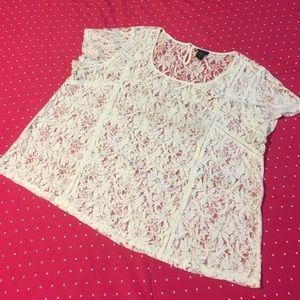 Torrid white floral lace top