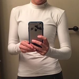 Fitted base layer