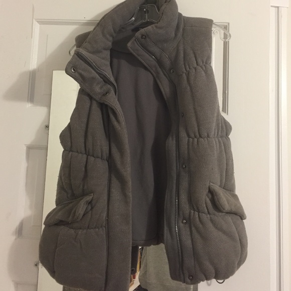 GAP amazingly soft and warm vest. Great condition.