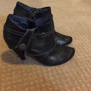 Seychelles western bootie