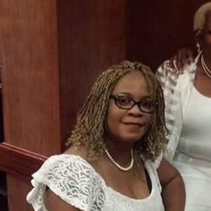 Meet your Posher, Connie