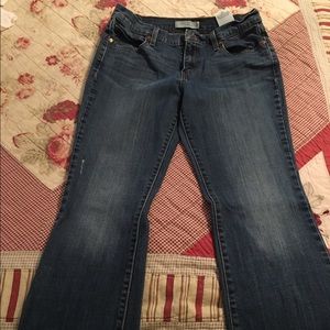 Ladies Levi's jeans