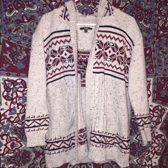 super cute Christmas time cardigan 🌲