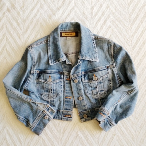Cropped denim jacket