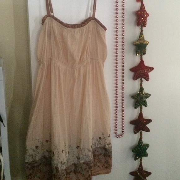 Sun dress - Picture 1 of 3