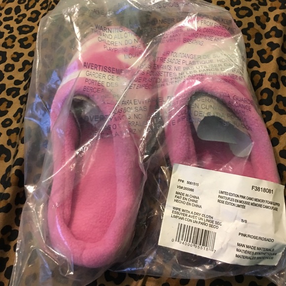 Limited Edition Pink Camo Memory Foam Slipper