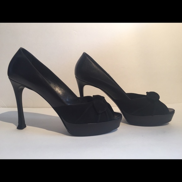 Pre owned-Yves Saint Laurent Black heels 💥38 1/2