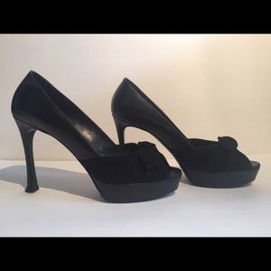 Pre owned-Yves Saint Laurent Black heels 💥38 1/2