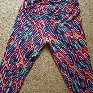 Lularoe Tall and curvy leggings GUC