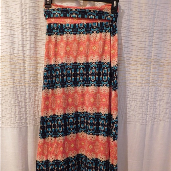 MAXI SKIRT