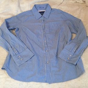 American Eagle Button Ladies cotton shirt