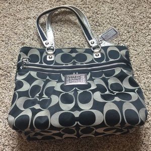 Authentic Coach Poppy Black handbag