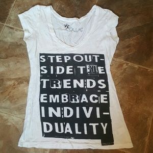 Adorable Nollie graphic tee!