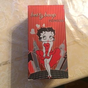 Betty book princess perfume
