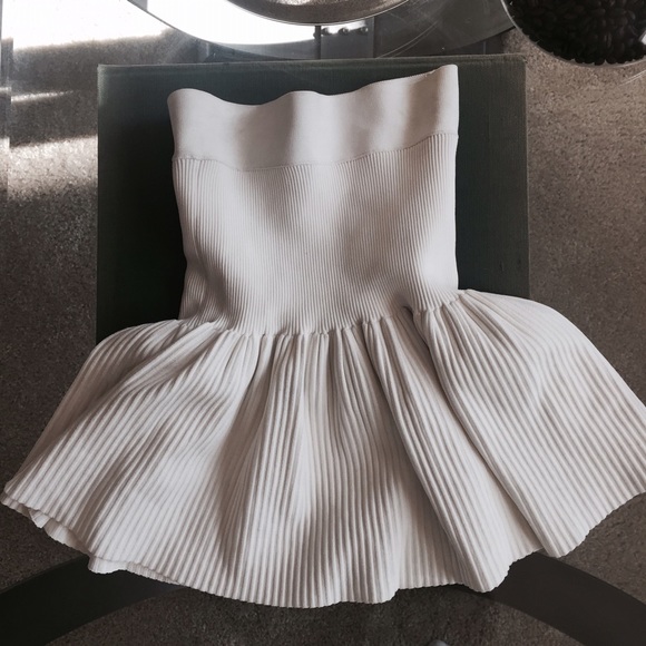 BCBG Dresses & Skirts - BCBG Mini Pleated White Skirt