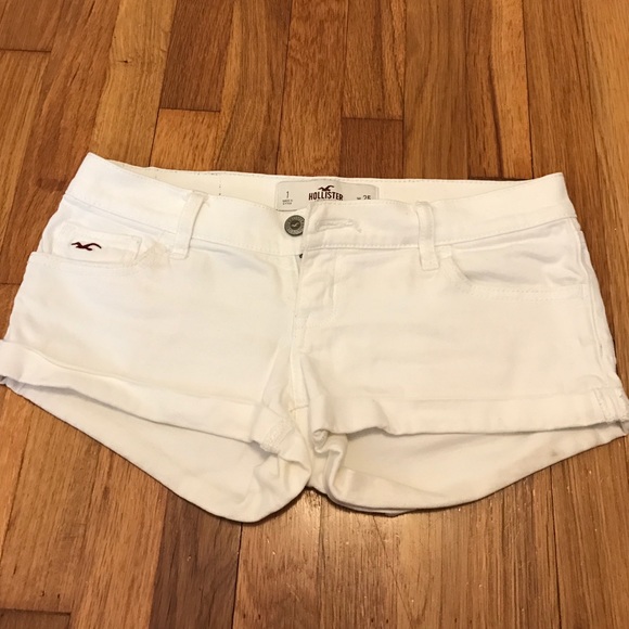 HOLLISTER WHITE SHORTS