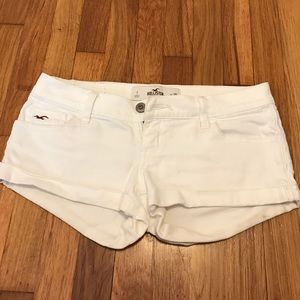 HOLLISTER WHITE SHORTS
