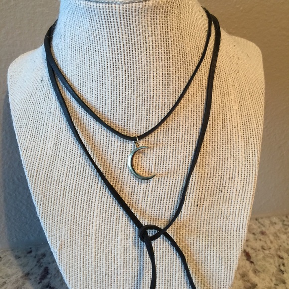 ╳FLASH SALE╳ Handmade Moon Choker ☾ - Picture 4 of 4