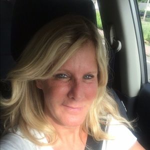 Meet your Posher, Robin