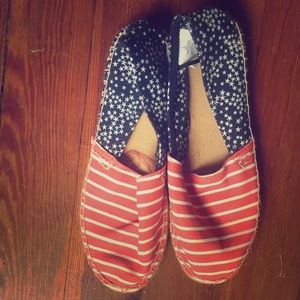 Old navy red white and blue American flats! Sz8