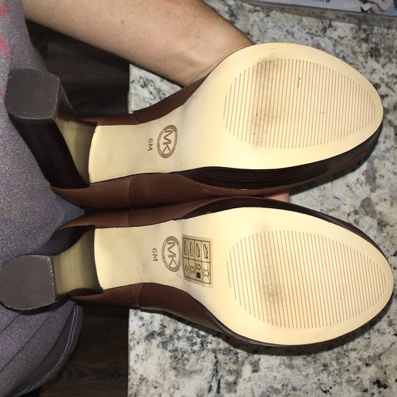 Michael Kors booties - Picture 4 of 4