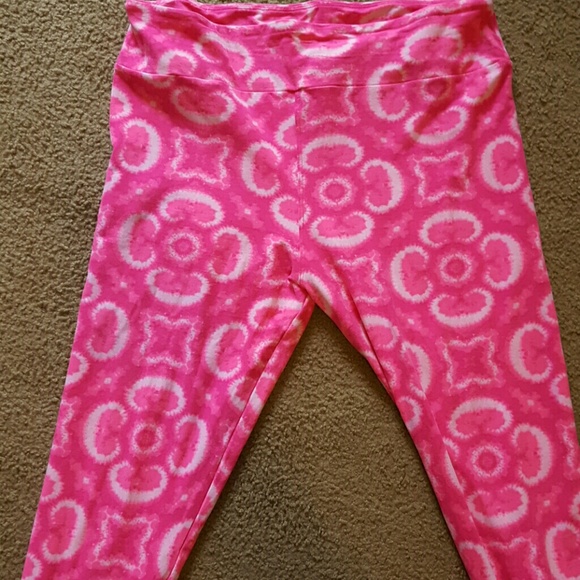 Lularoe Tall and curvy leggings *Excellent*
