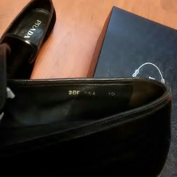 Prada brown velvet and leather dress shoes