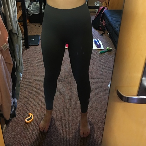 Lululemon high waisted workout leggings