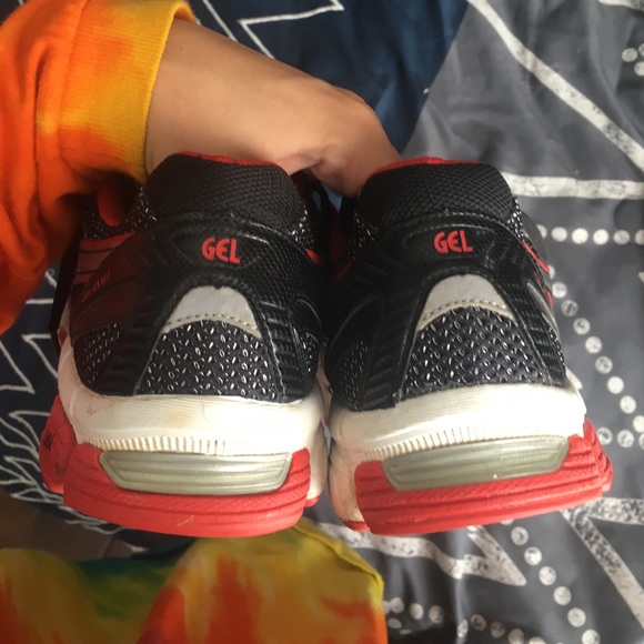 Shoes - Picture 3 of 3