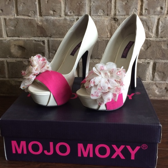 Mojo Moxy Pumps
