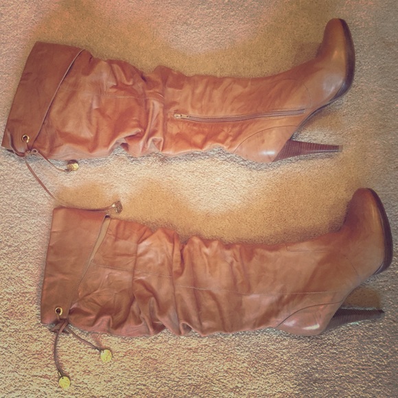 Camel Jessica Simpson distressed boots