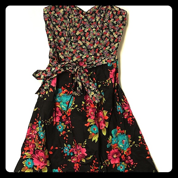 Xhilaration Strapless Multi-Colored Floral Dress
