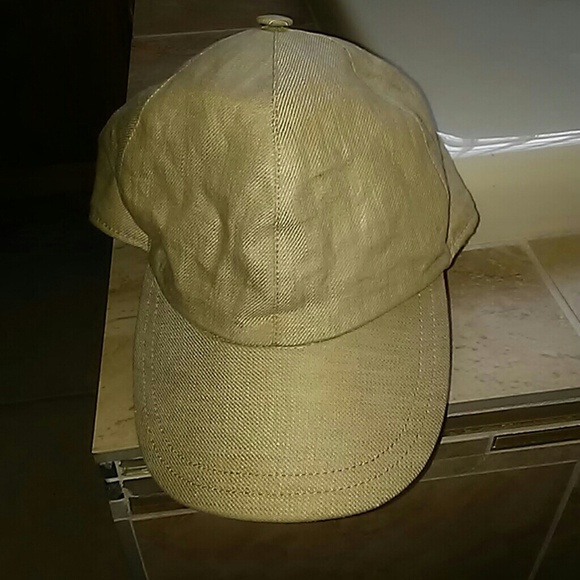 Barney's linen hat