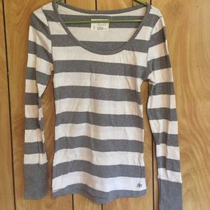 Aeropostale grey&white striped long sleeve. Sz lrg