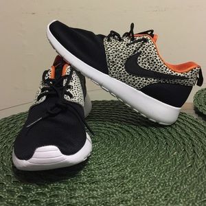 Brand New Nike roshe