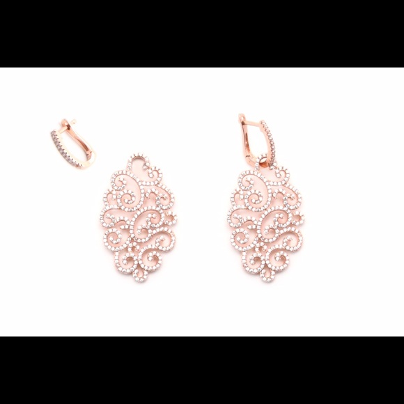 Wonderland drop Earring