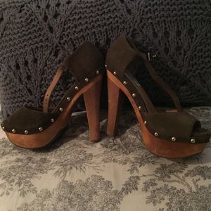 Steve Madden suede heels